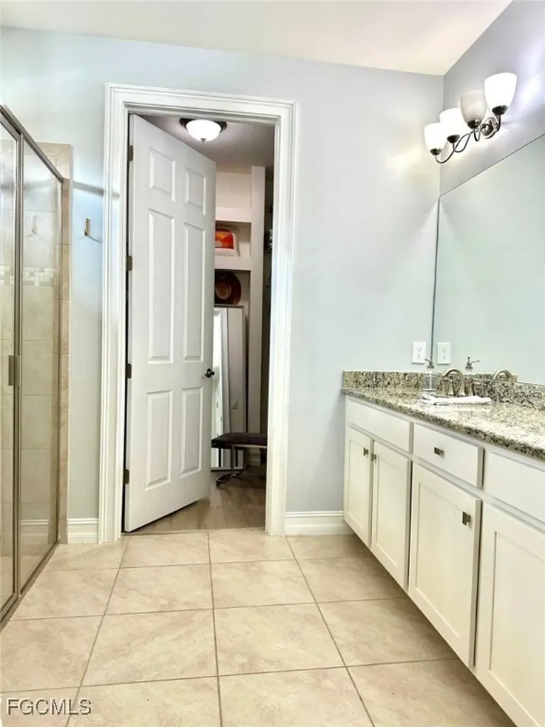 3193 Amadora Circle Cape Coral FL 33909