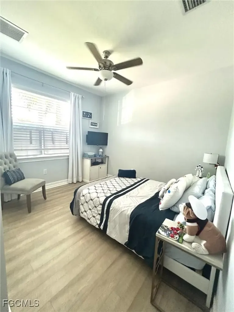 3193 Amadora Circle Cape Coral FL 33909