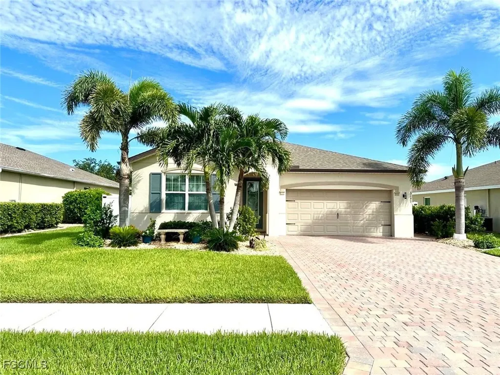 3193 Amadora Circle Cape Coral FL 33909