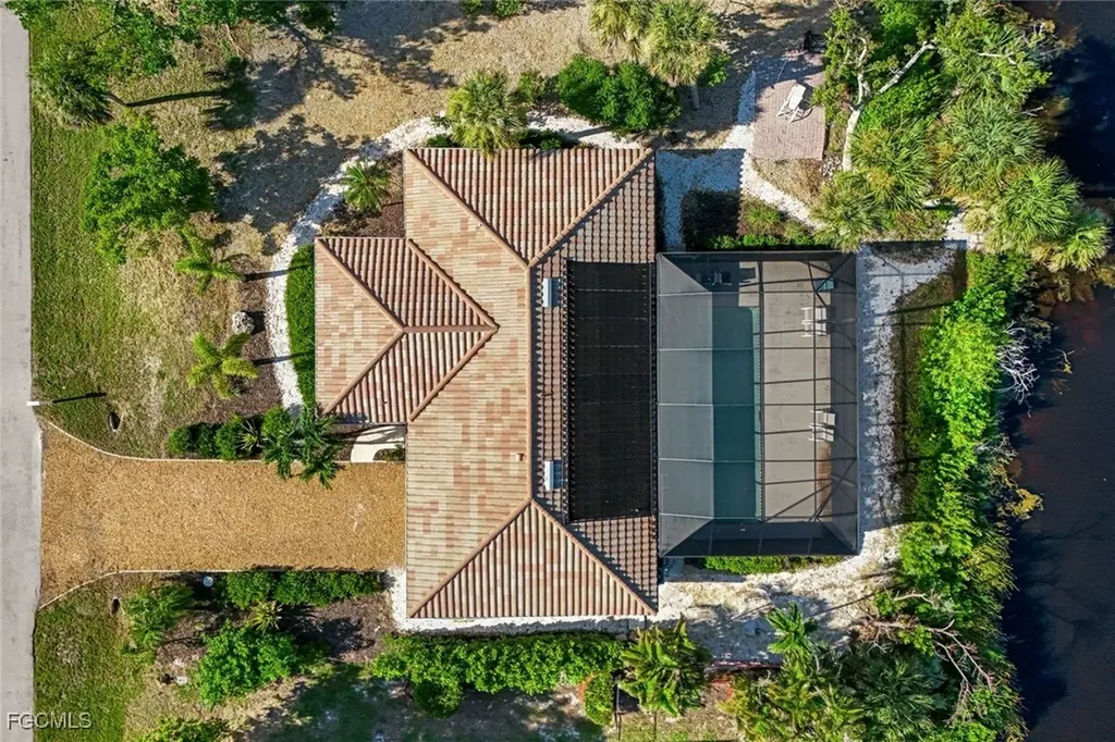 707 Durion Court Sanibel FL 33957
