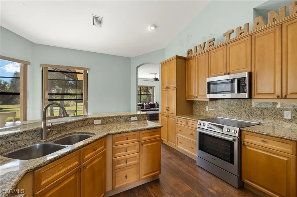 23950 Linda Lee Way Fort Myers FL 33913