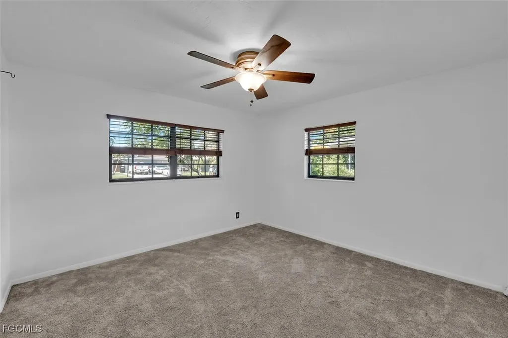 1427 Davis Drive Fort Myers FL 33919