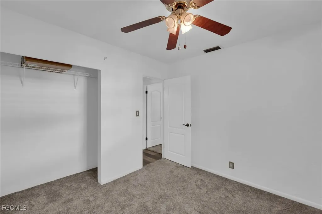 1427 Davis Drive Fort Myers FL 33919