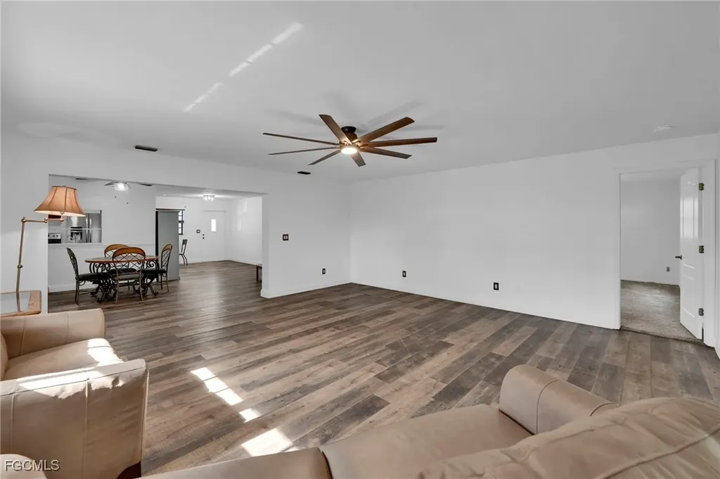 1427 Davis Drive Fort Myers FL 33919