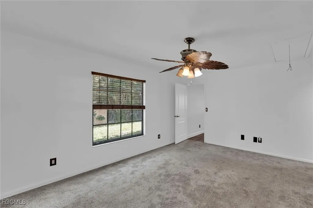 1427 Davis Drive Fort Myers FL 33919