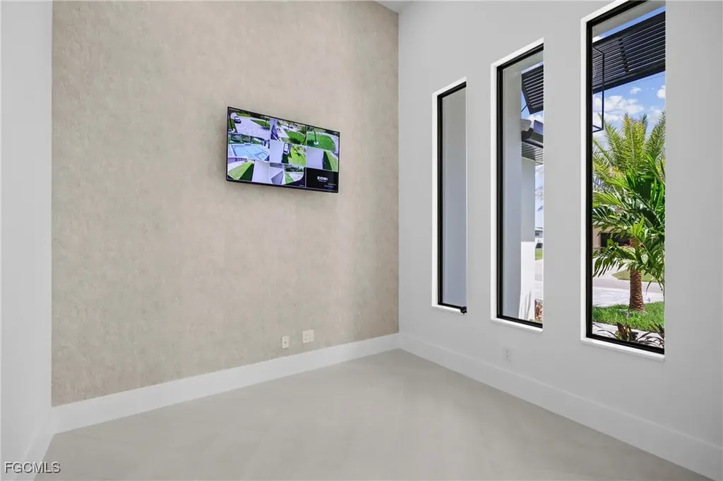 3535 SW 4th Lane Cape Coral FL 33991