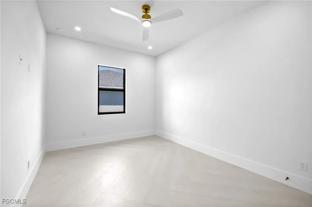 3535 SW 4th Lane Cape Coral FL 33991