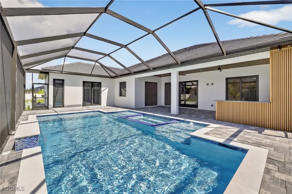 3535 SW 4th Lane Cape Coral FL 33991