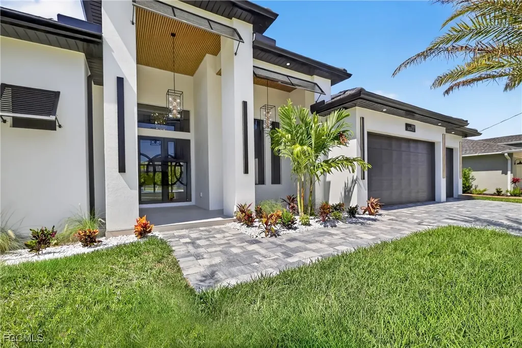 3535 SW 4th Lane Cape Coral FL 33991