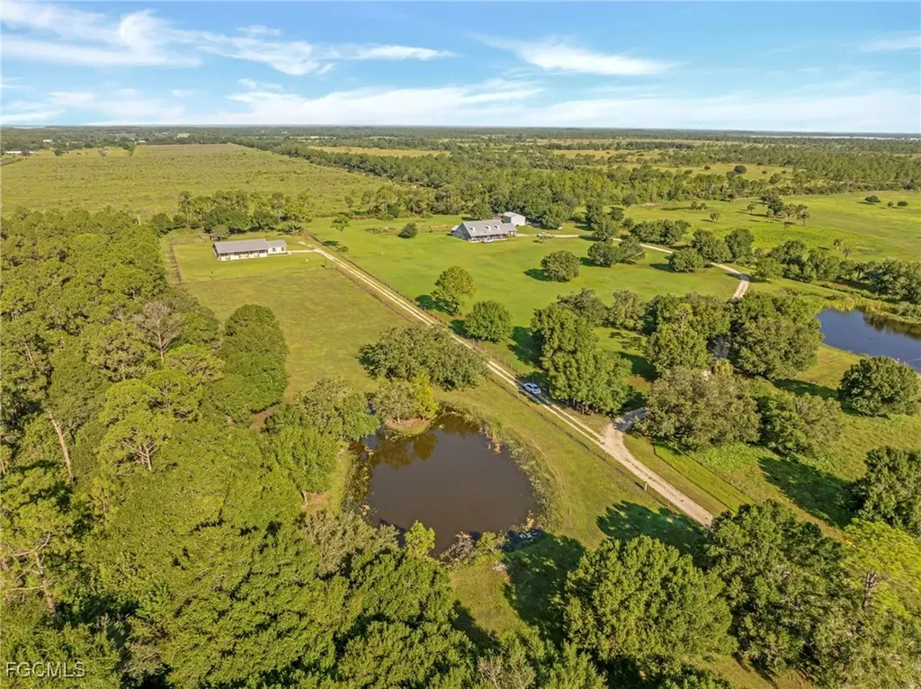 99 Trader Road Labelle FL 33935