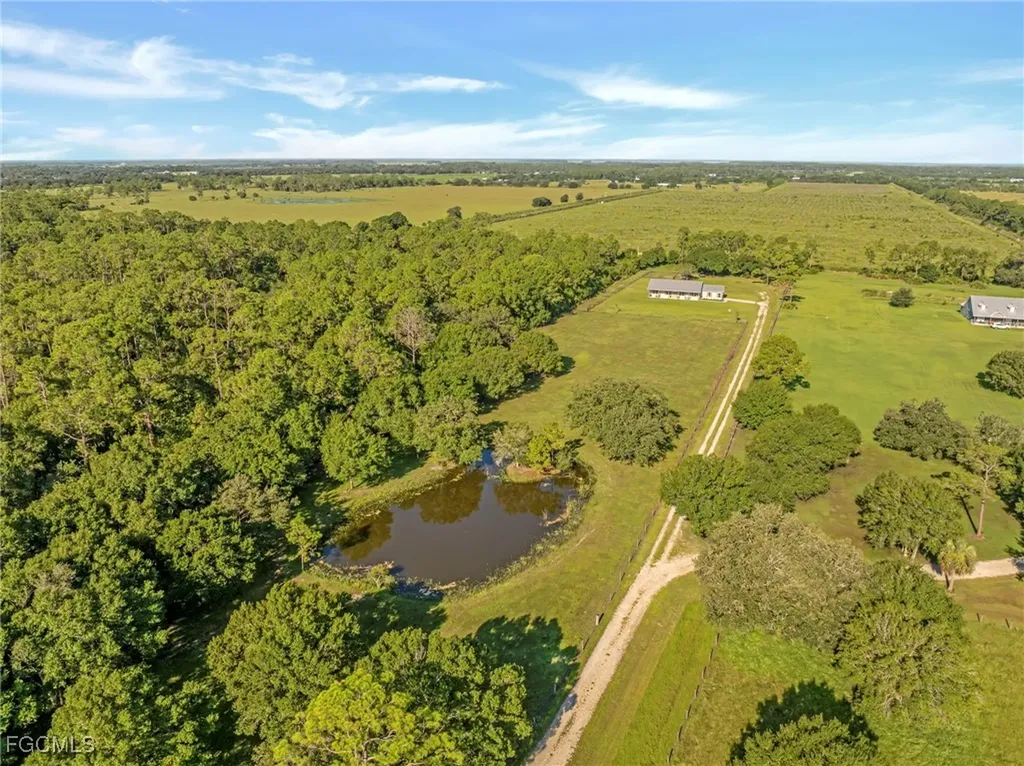 99 Trader Road Labelle FL 33935