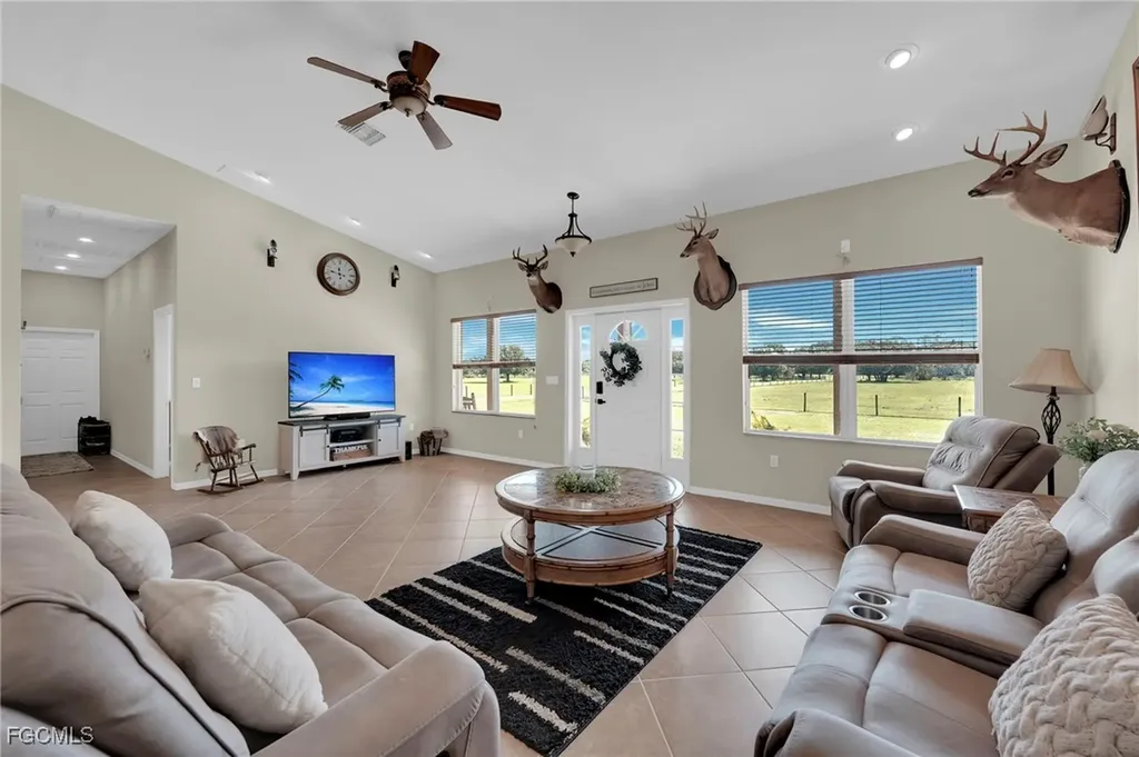 99 Trader Road Labelle FL 33935