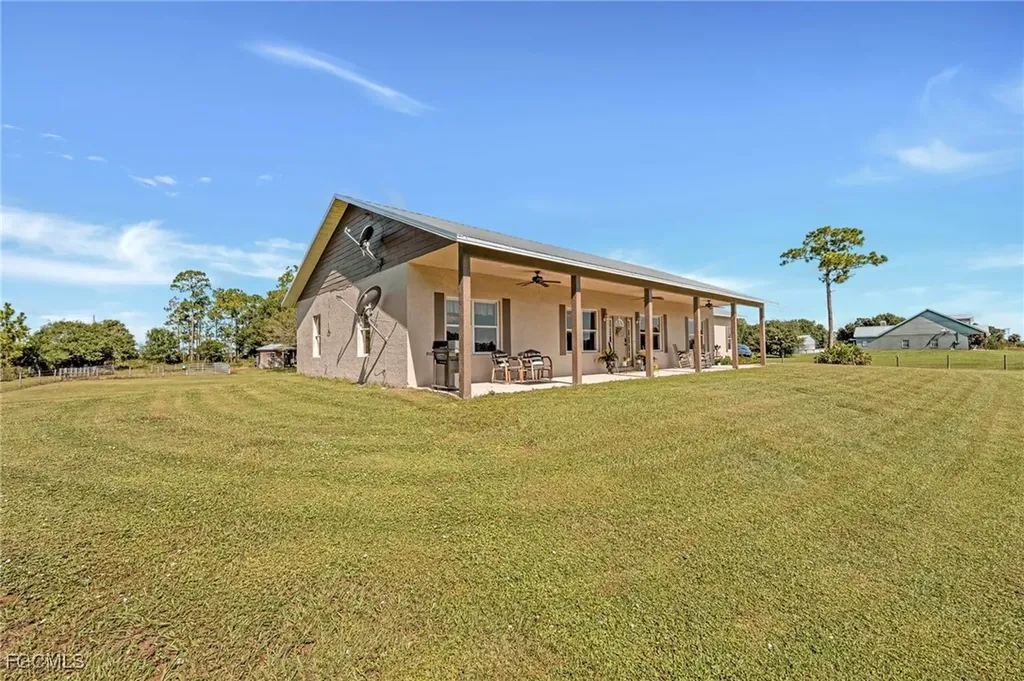 99 Trader Road Labelle FL 33935