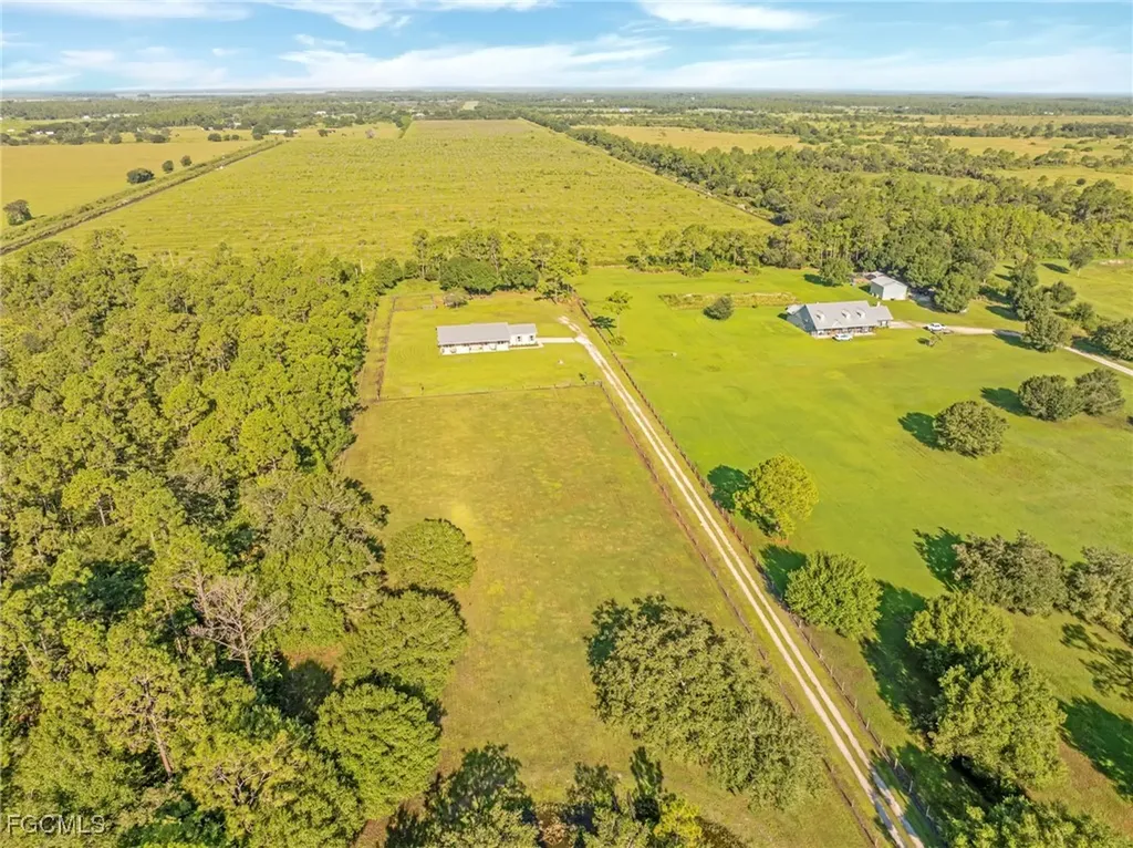 99 Trader Road Labelle FL 33935