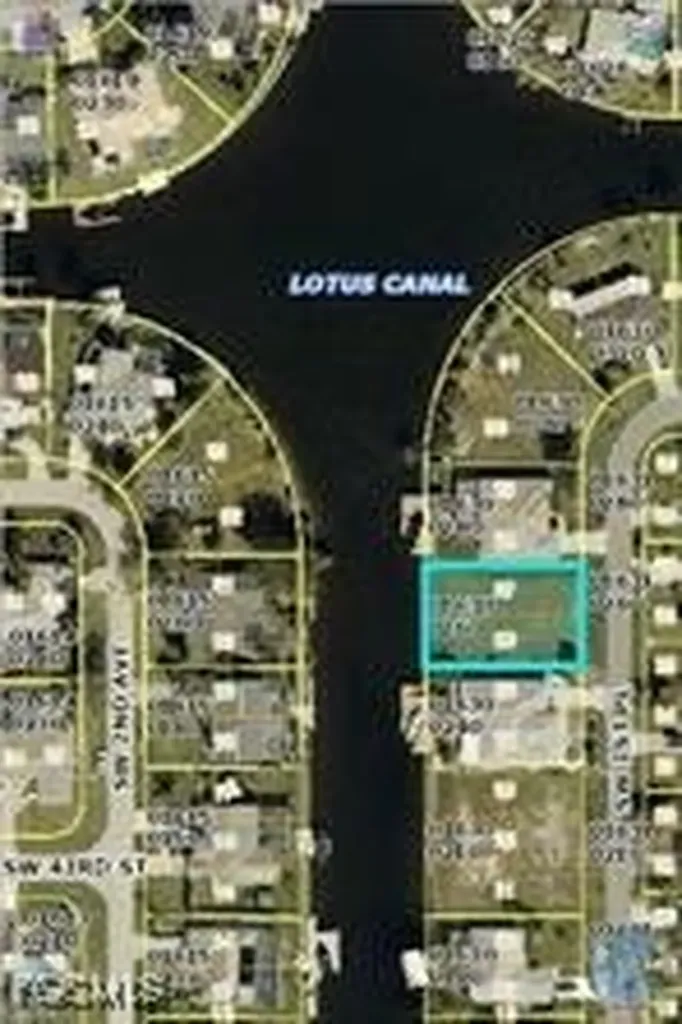 4226 SW 1st Place Cape Coral FL 33914