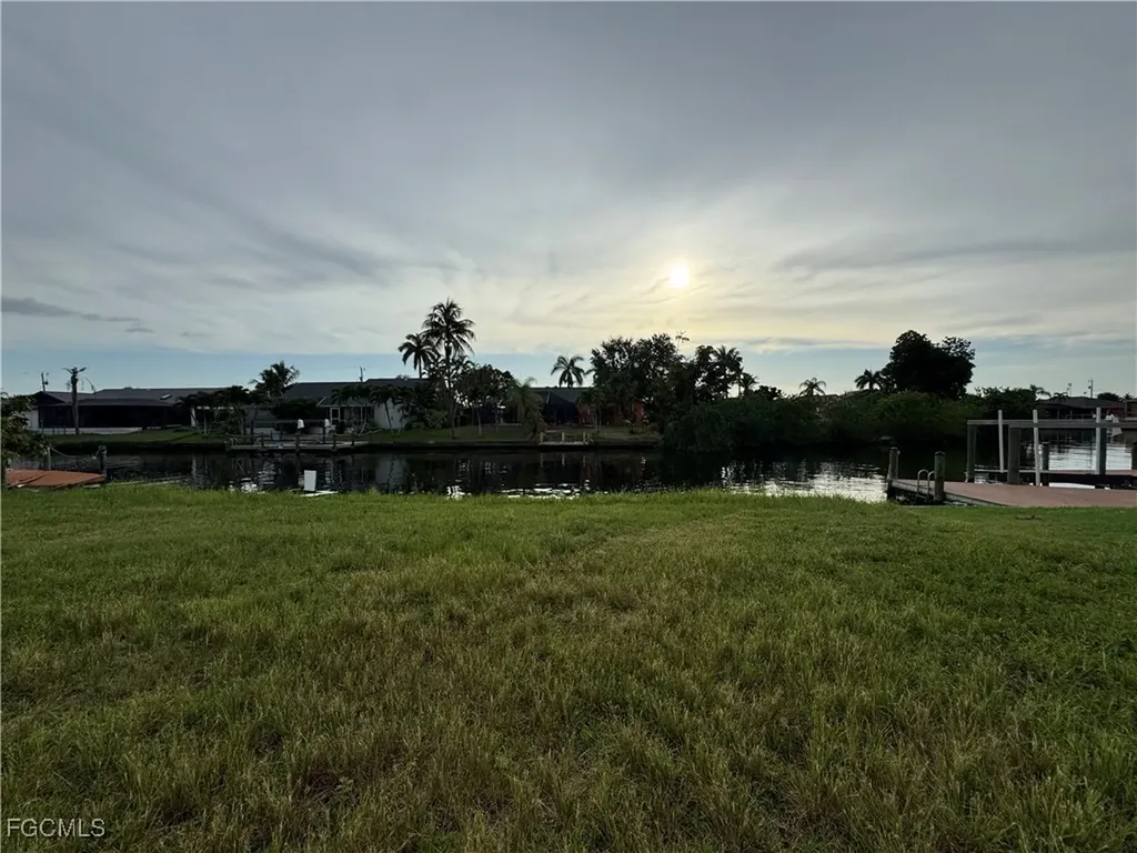 4226 SW 1st Place Cape Coral FL 33914