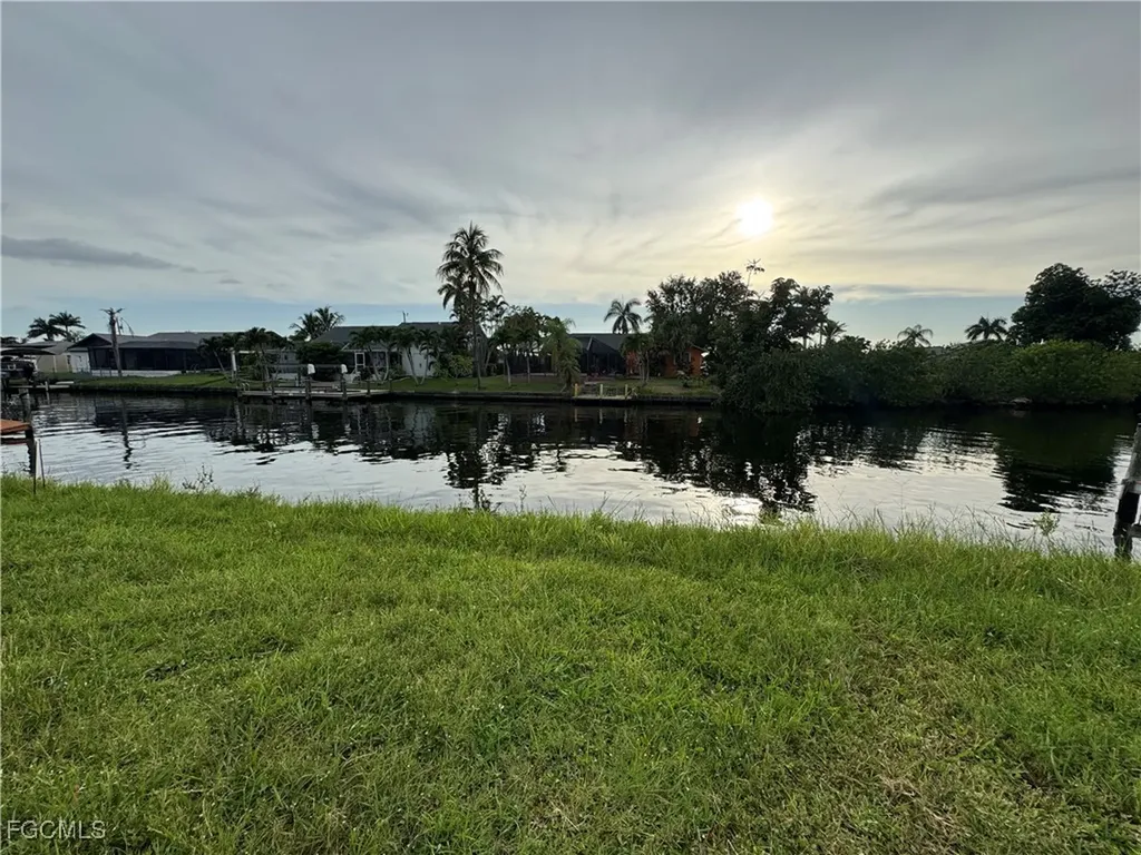 4226 SW 1st Place Cape Coral FL 33914