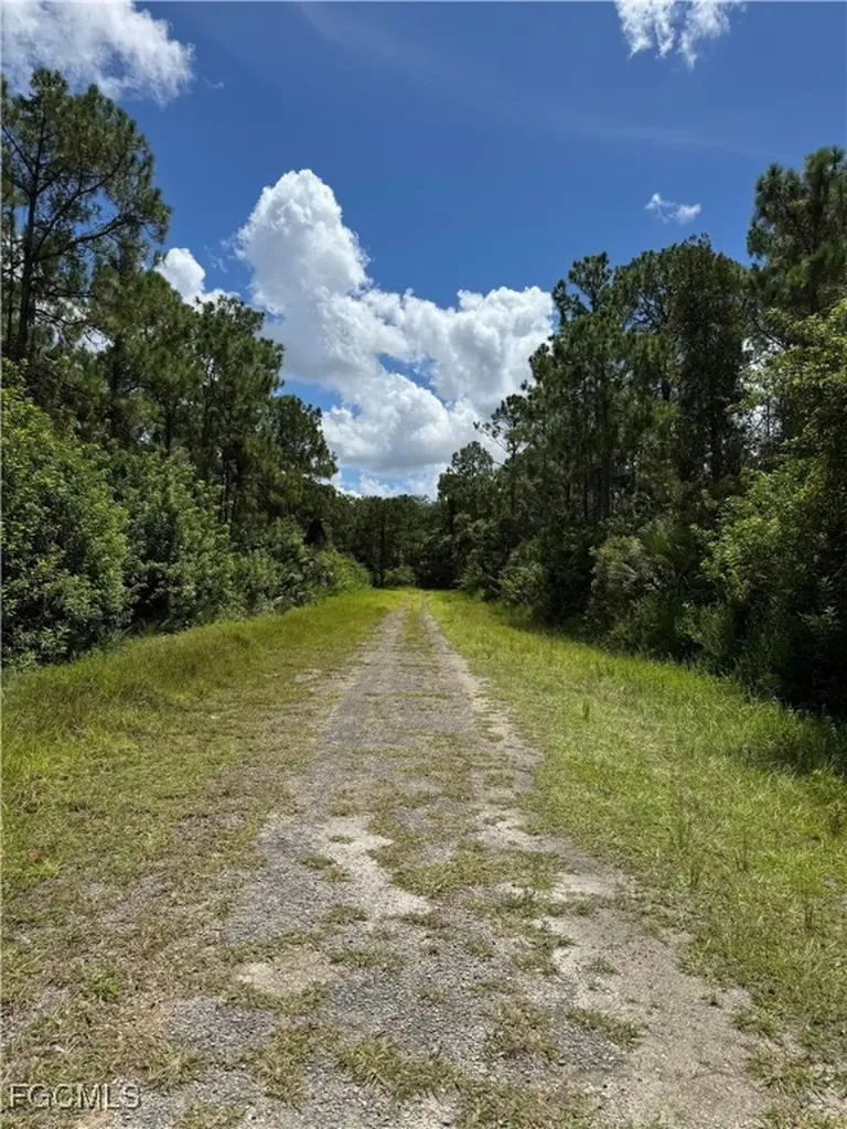 514 Woodman Drive Lehigh Acres FL 33972
