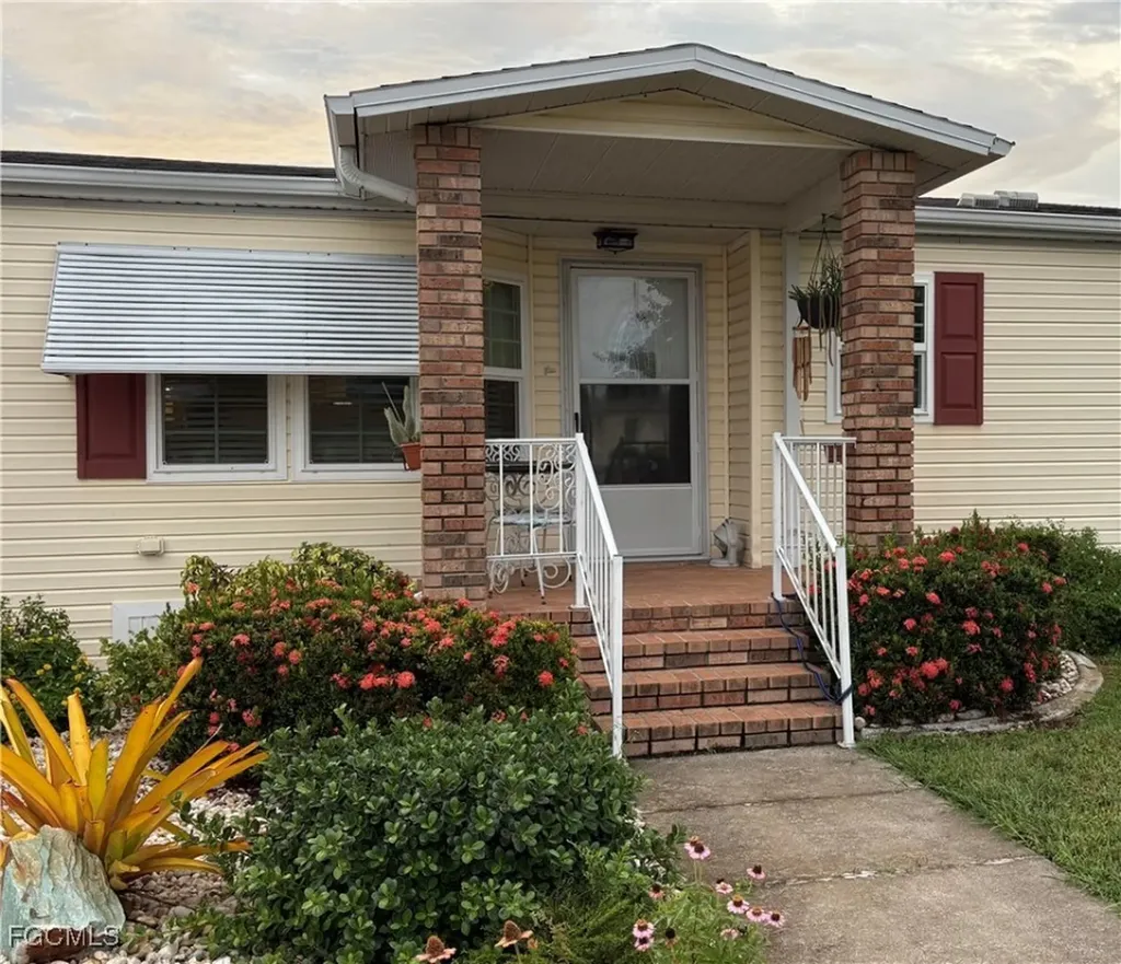 19863 Eagle Trace Court North Fort Myers FL 33903