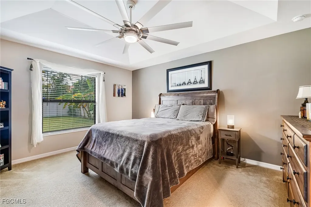 1231 SE 2nd Place Cape Coral FL 33990