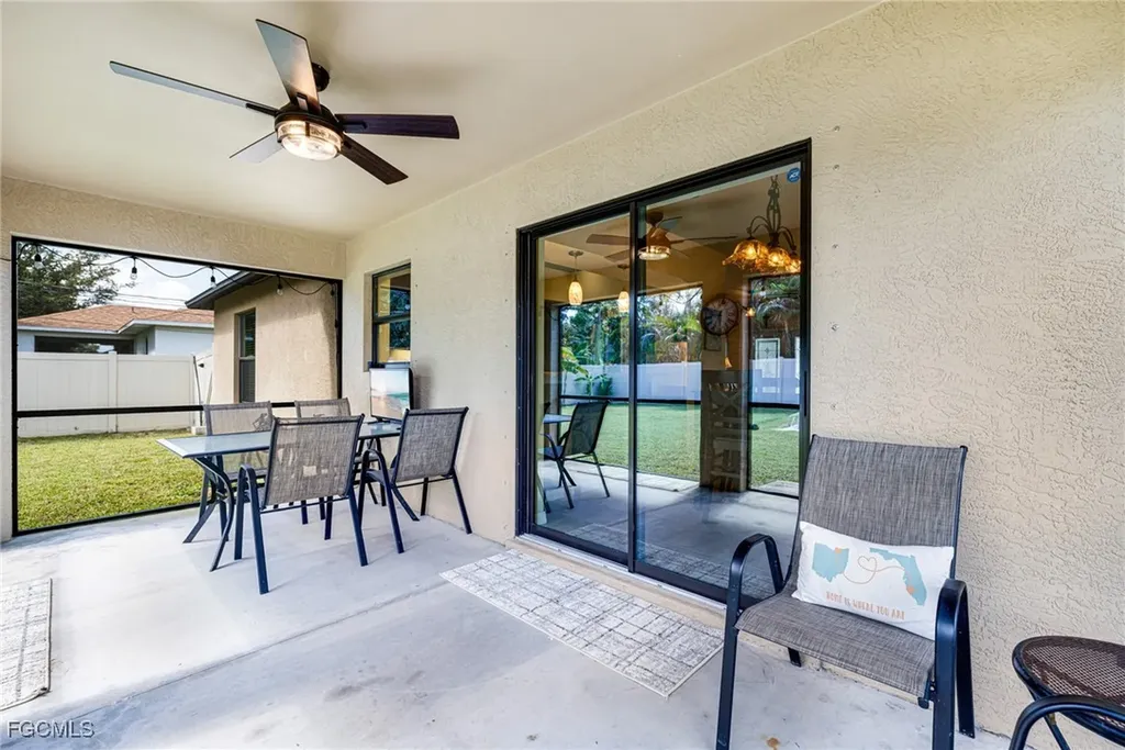1231 SE 2nd Place Cape Coral FL 33990