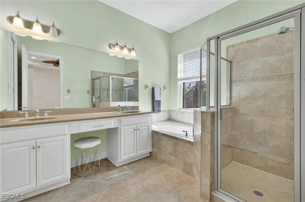 13001 Simsbury Terrace Fort Myers FL 33913