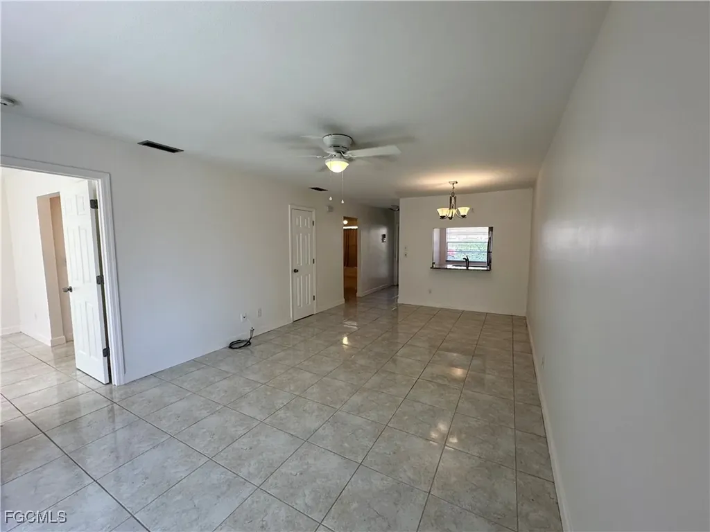 4611 SE 5th Place Cape Coral FL 33904