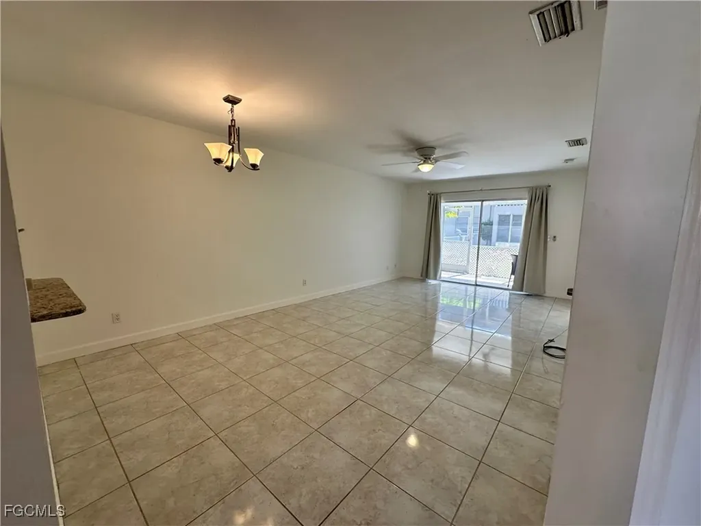 4611 SE 5th Place Cape Coral FL 33904
