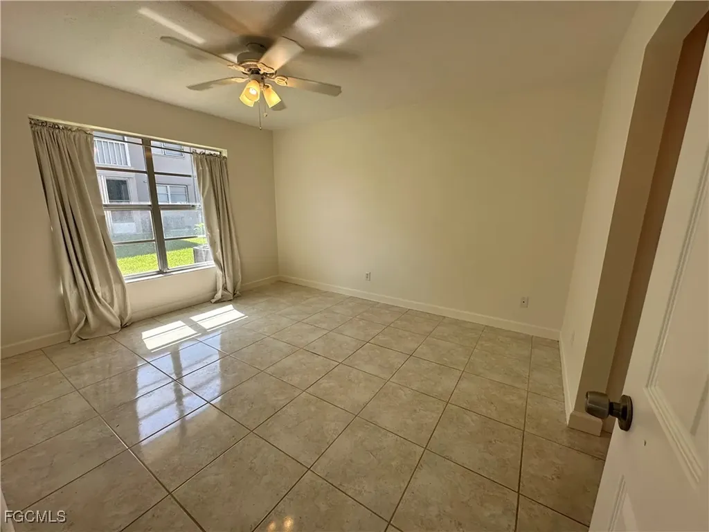 4611 SE 5th Place Cape Coral FL 33904