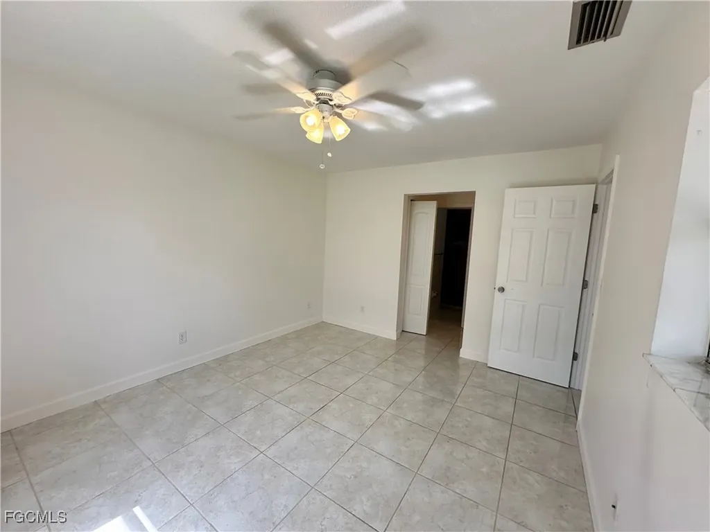 4611 SE 5th Place Cape Coral FL 33904