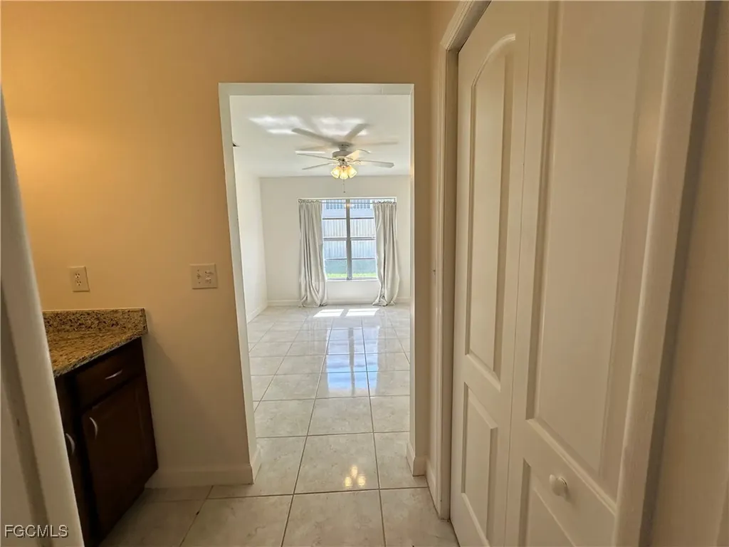 4611 SE 5th Place Cape Coral FL 33904