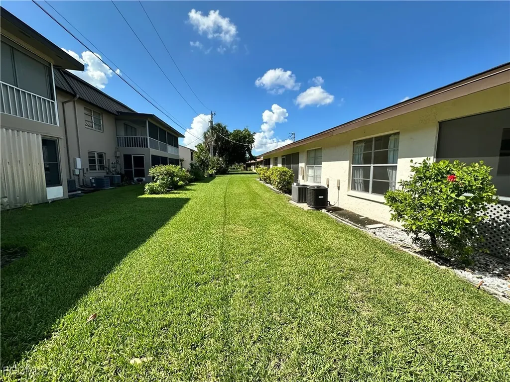 4611 SE 5th Place Cape Coral FL 33904