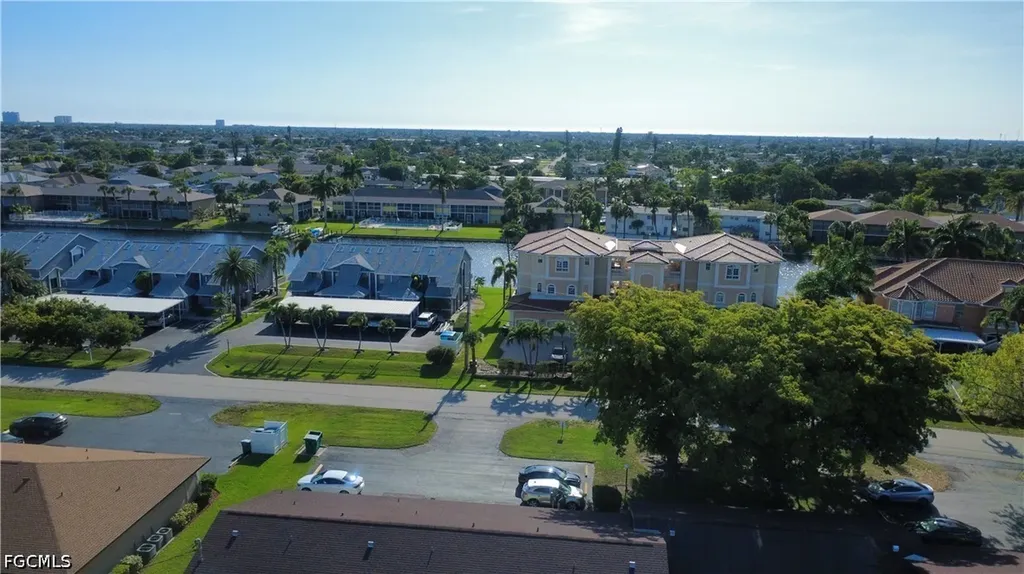 4611 SE 5th Place Cape Coral FL 33904