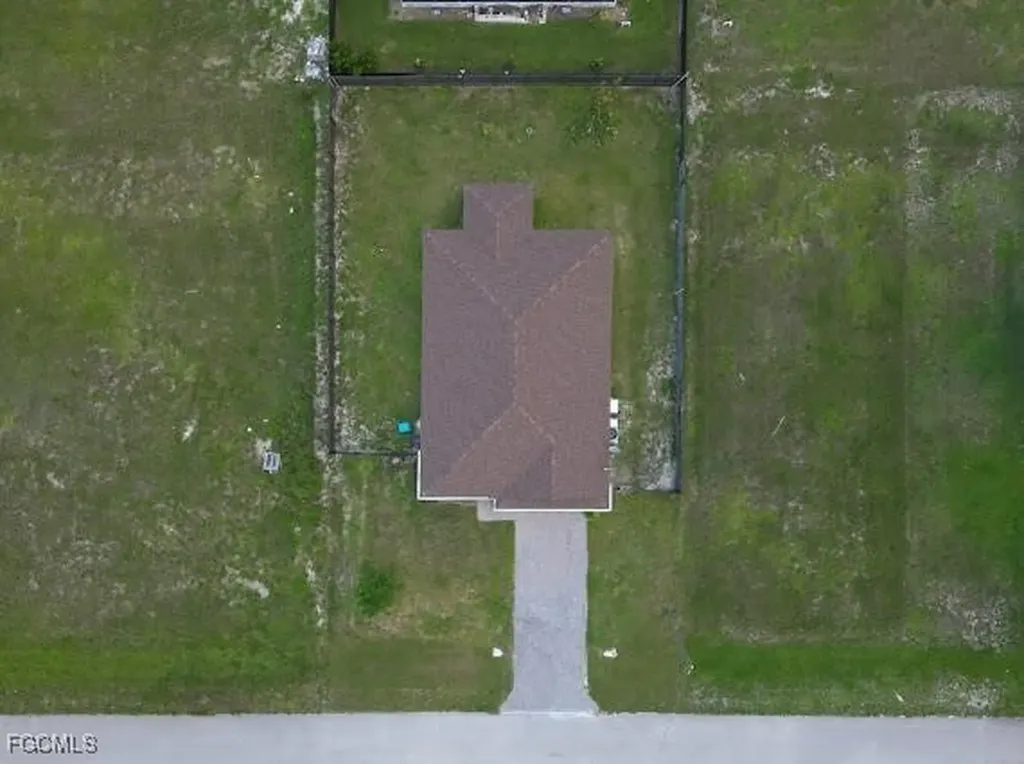 3903 NW 38th Street Cape Coral FL 33993