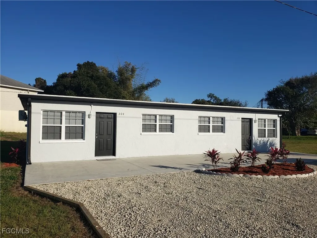 204 1st Street Fort Myers FL 33907