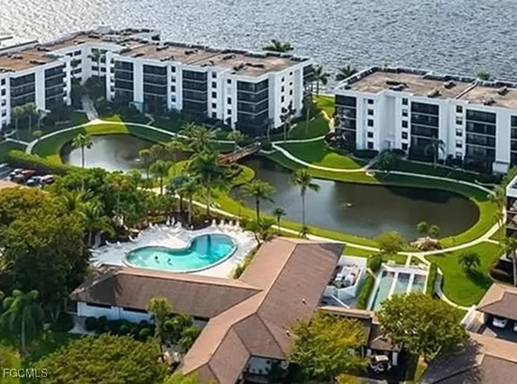 3460 N Key Drive North Fort Myers FL 33903