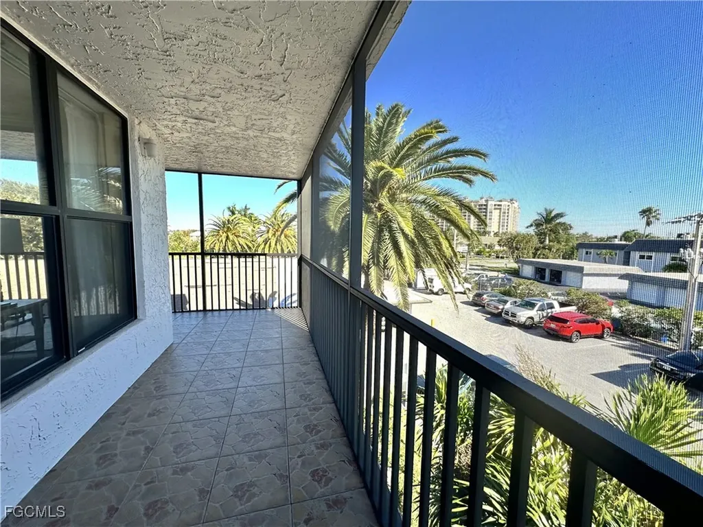 3460 N Key Drive North Fort Myers FL 33903