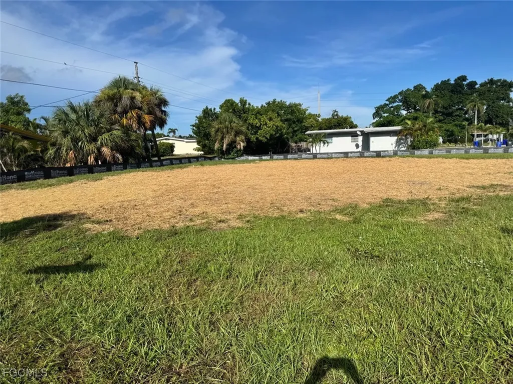 4360 Orangewood Avenue Fort Myers FL 33901