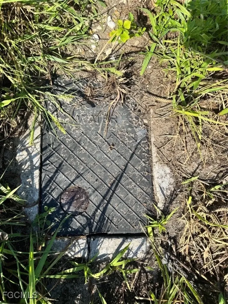 4360 Orangewood Avenue Fort Myers FL 33901