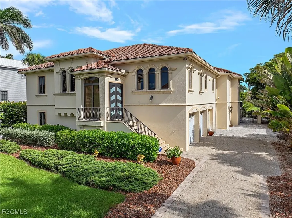 1316 Eagle Run Drive Sanibel FL 33957