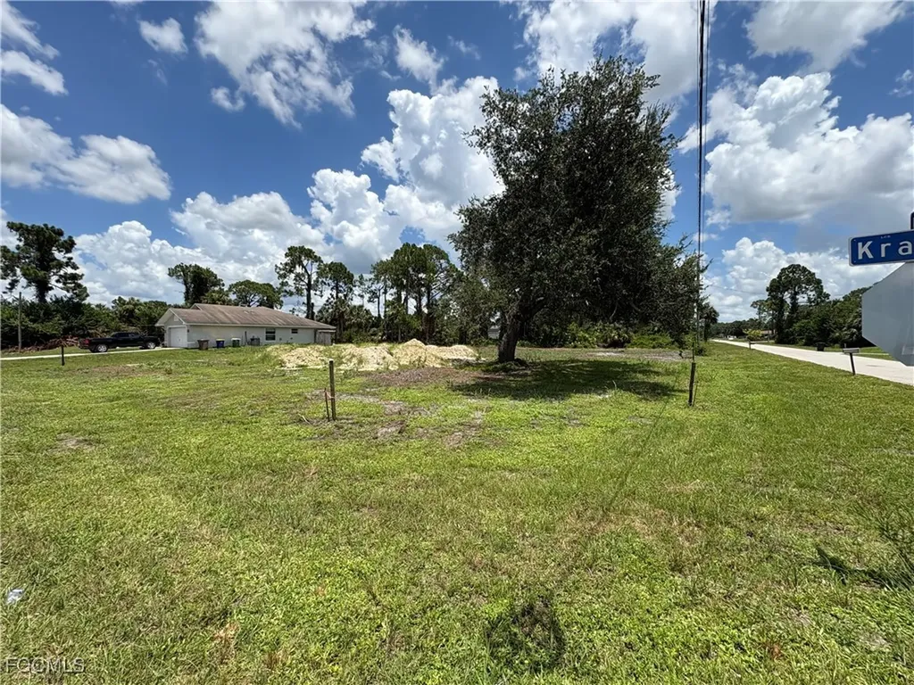 3738 Kemper Street Fort Myers FL 33905
