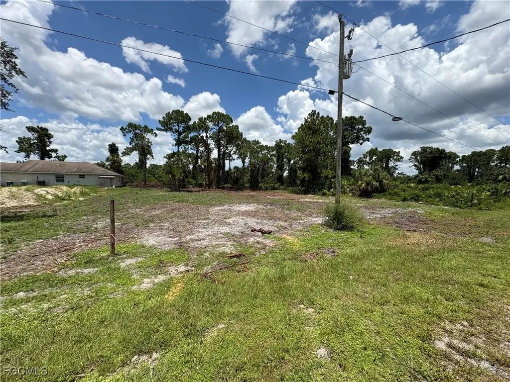 3734 Kemper Street Fort Myers FL 33905