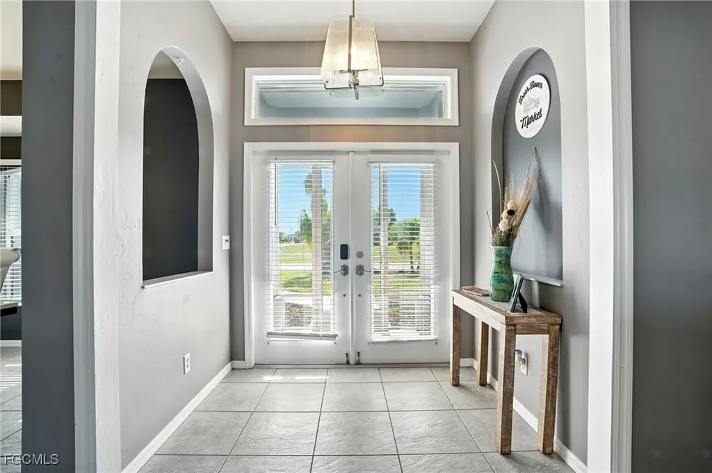 2802 SW 20th Avenue Cape Coral FL 33914