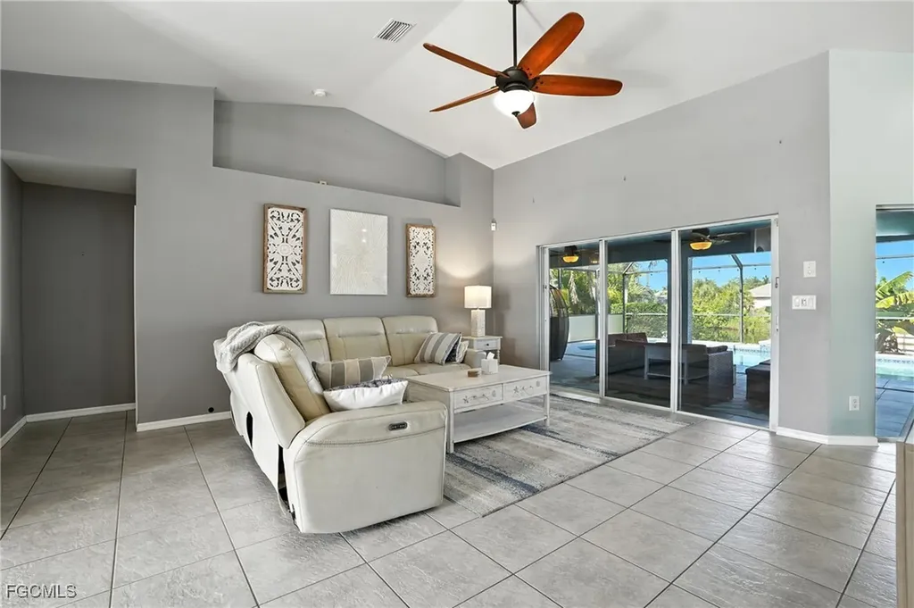 2802 SW 20th Avenue Cape Coral FL 33914