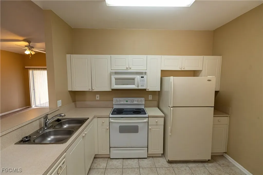 4275 Bellasol Circle Fort Myers FL 33916