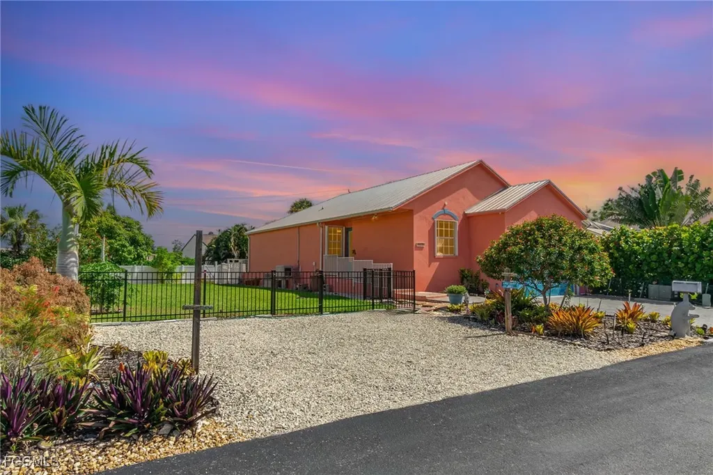 6070 Waterway Bay Drive Fort Myers FL 33908