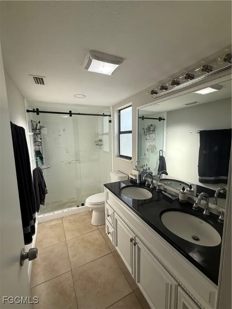 421 SW 21st Terrace Cape Coral FL 33991