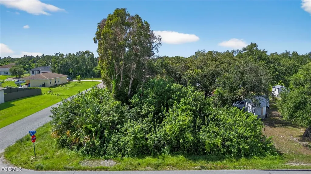 3001 42nd Street SW Lehigh Acres FL 33976