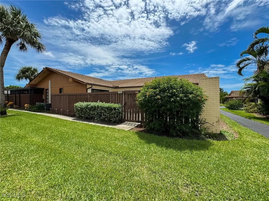 6332 Royal Woods Drive Fort Myers FL 33908