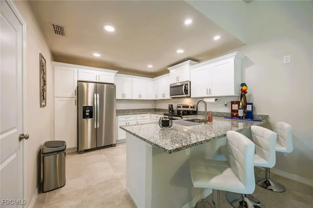 6332 Royal Woods Drive Fort Myers FL 33908